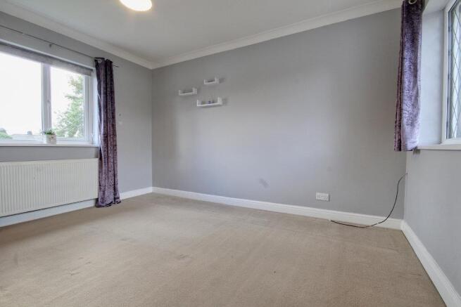 Bedroom with dual aspect