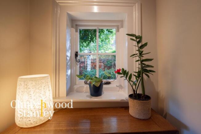Flank window
