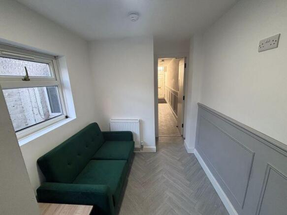 3 bed Town House to rent Image 7