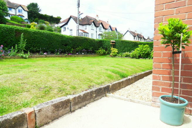 Photo 9