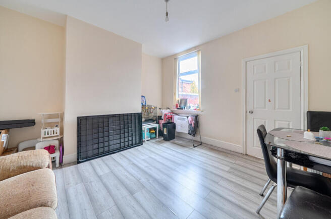 1399848-10-696e39...