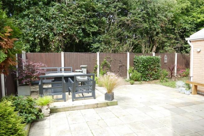 Garden b