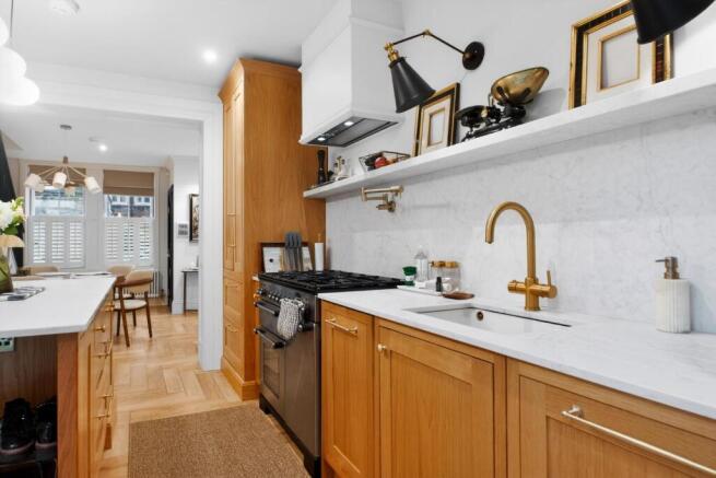 3 bed Semi-Detached for sale Image 7