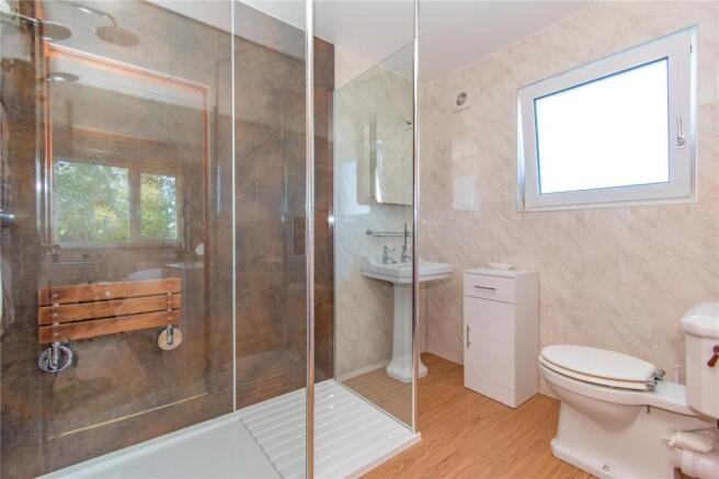 Bedroom 1 Ensuite