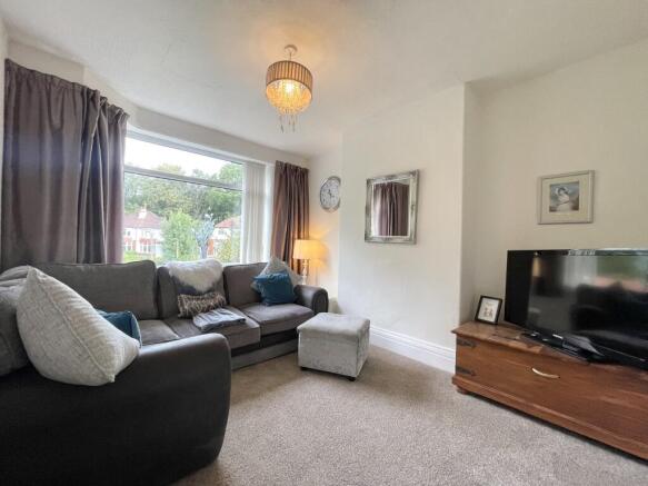 Valley Road, Bredbury photo 4