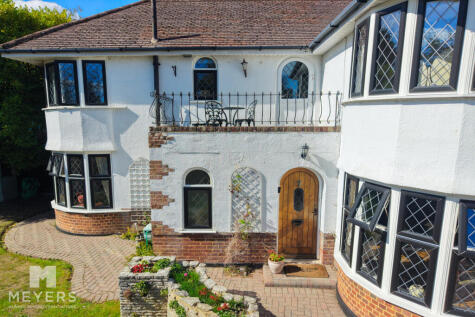 Glenroyd Gardens, Bournemouth, BH6 3