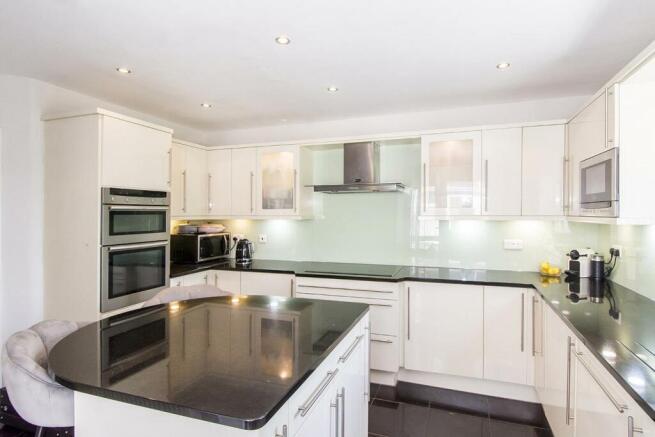 Breakfast Kitchen Picture 2