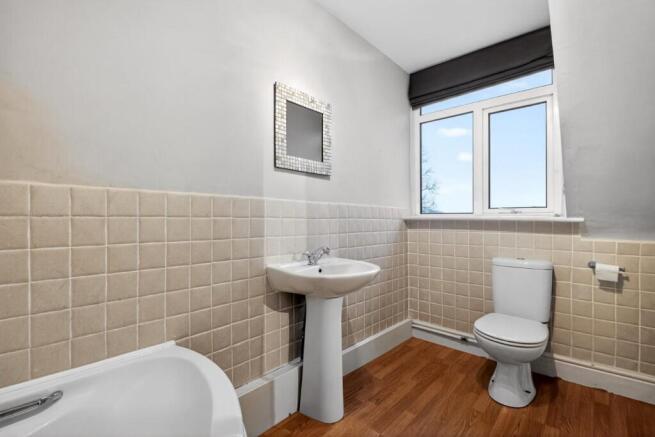 2 bed Apartment for sale Image 12