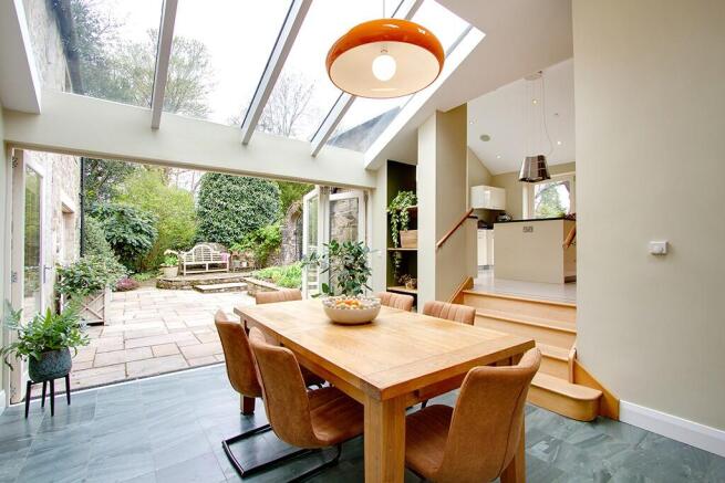 Dining kitchen