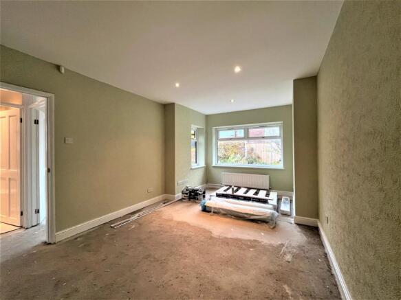 Rear Extended Lounge