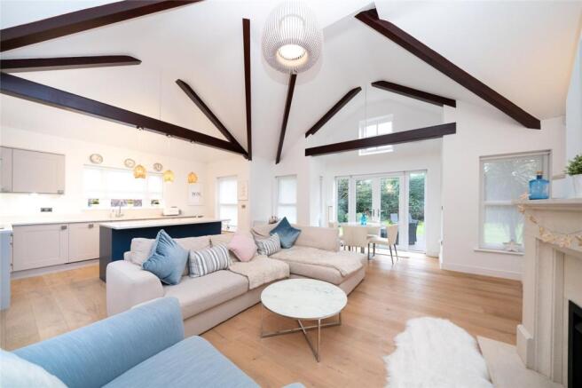 Lounge/Kitchen