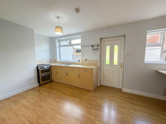 Anston Avenue, Worksop, S81 photo 4
