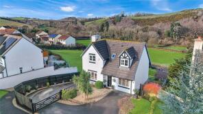 6, Maine Close, Bideford EX39 3RR