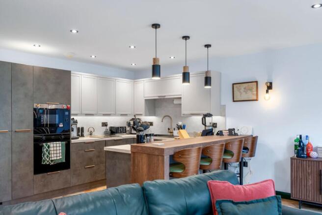 1 bed Flat for sale Image 5