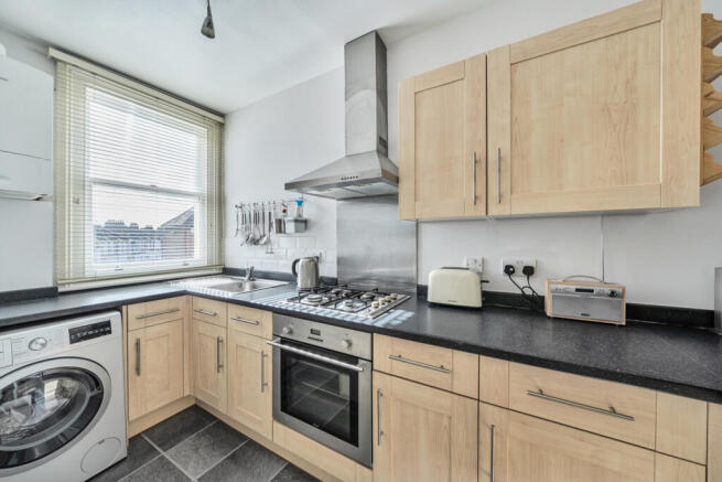 1424372-16-69b151...