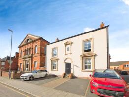 1, The Hollies, Wesley Avenue, Sandbach CW11 1DG