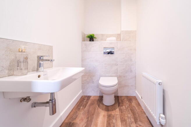 3 bed Semi-Detached for sale Image 6