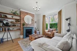 6, Fairbridge Road, London N19 3HZ