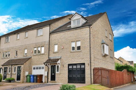 Holmefield Gardens, Barrowford, Nelson, BB9 8NW