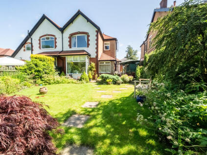 Earnsdale Avenue, Darwen