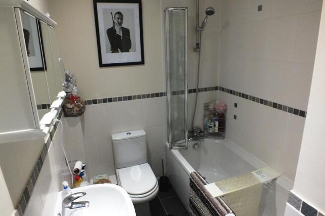Bathroom WEB.JPG