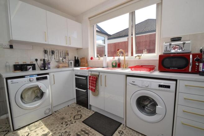 2 bed Semi-Detached Bungalow for sale Image 4