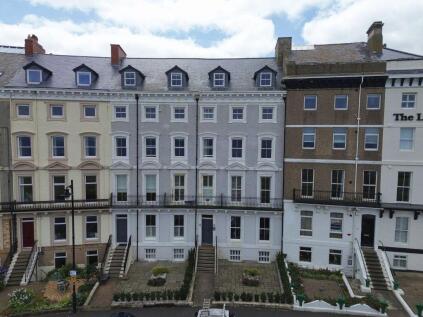 Apartment 2, 14 Royal Crescent, Whitby