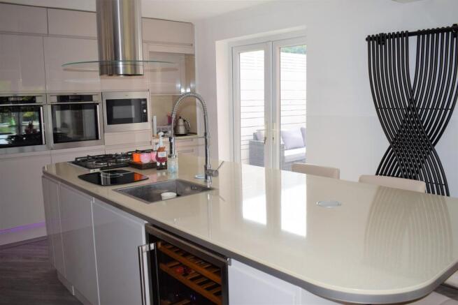 Kitchen / Breakfast