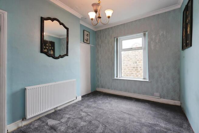 3 bed Terraced for sale Image 11