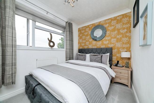 2 bed Semi-Detached for sale Image 10