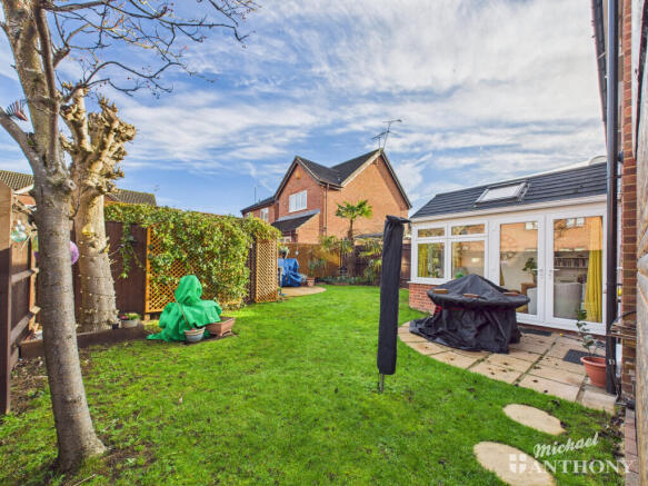 CAM03852G0-PR0518-STILL013