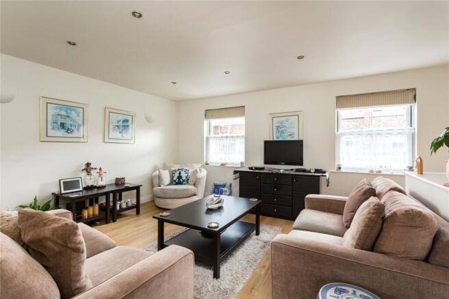 4 bed Semi-Detached for sale Image 6