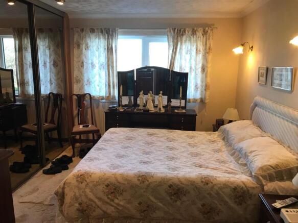 ANOTHER ROOM ASPECT