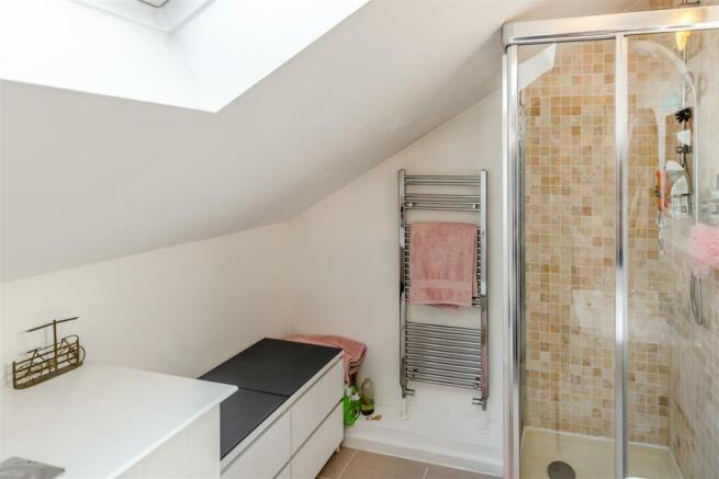 8577228-interior32.jpg