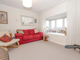 5, New Ash Close, East Finchley, London N2 8DQ