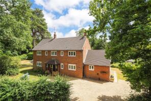 2, Hyden Wood, East Meon, Petersfield GU32 1HD