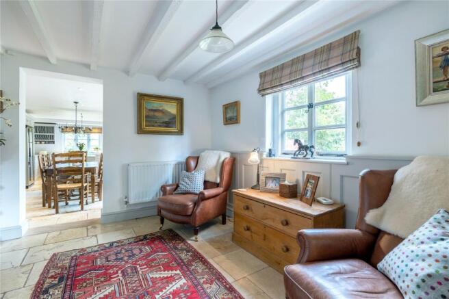 2 Reception Rooms