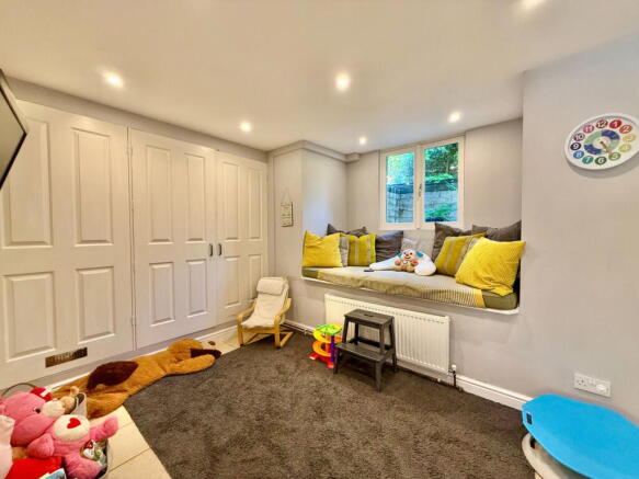 5 bed End of Terrace for sale Image 10