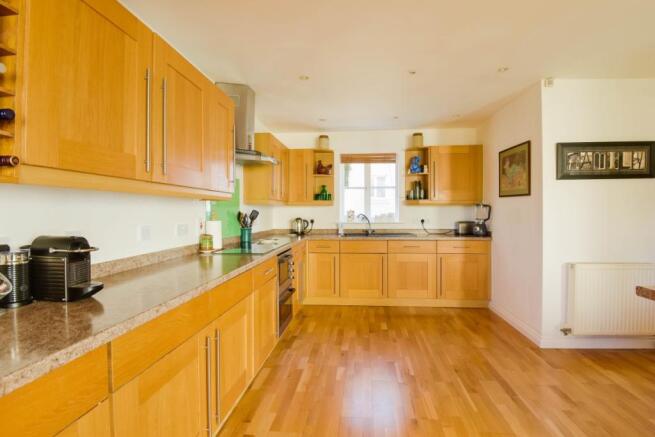Kitchen/Breakfast Ro