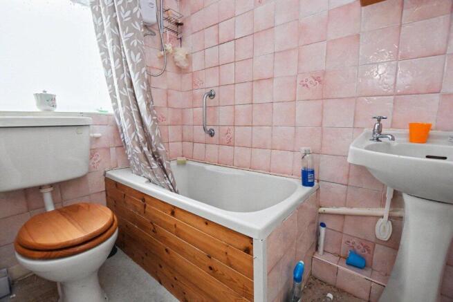 3 bed Semi-Detached for sale Image 7