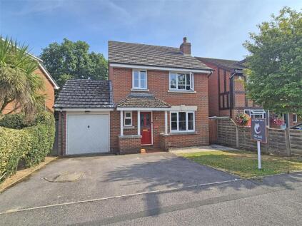 Fawn Gardens, New Milton, Hampshire, BH25