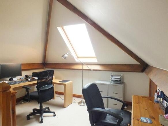 Photo 12