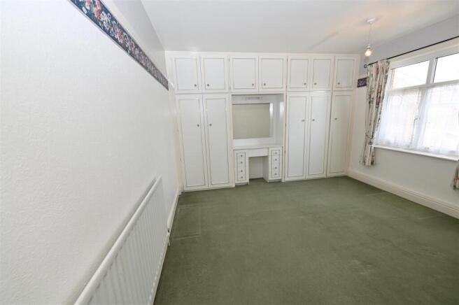 3 bed Terraced for sale Image 8