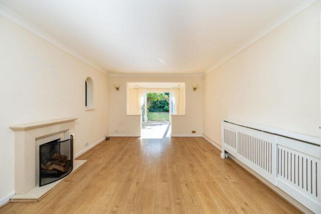 Lynton Close, Hurstpierpoint, BN6 photo 4