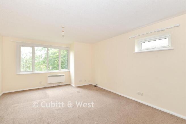 Archers Court, Crawley, West Sussex photo 3