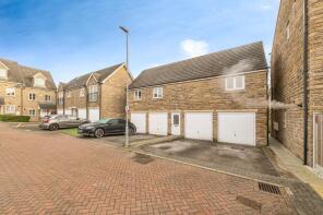 46, Highfield Chase, Dewsbury WF13 4DG