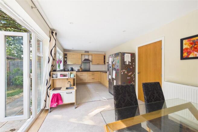 Saxon Gate, Burghfield, Reading, Berkshire, RG30 photo 4