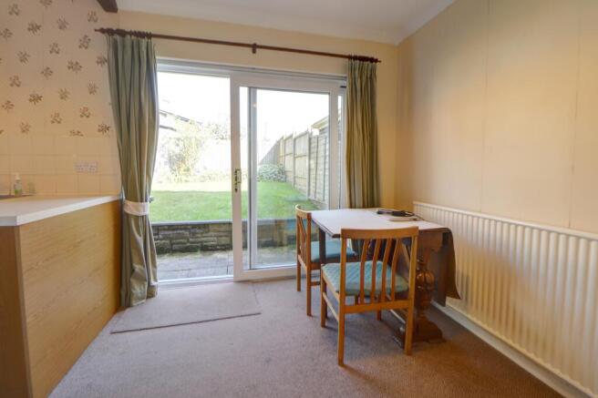 Dining Area Pic1