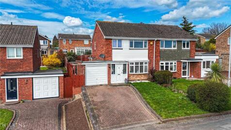 Hampton Close, Tamworth, Staffordshire, B79