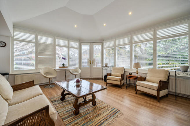 4-69b83e3724cb5-1...